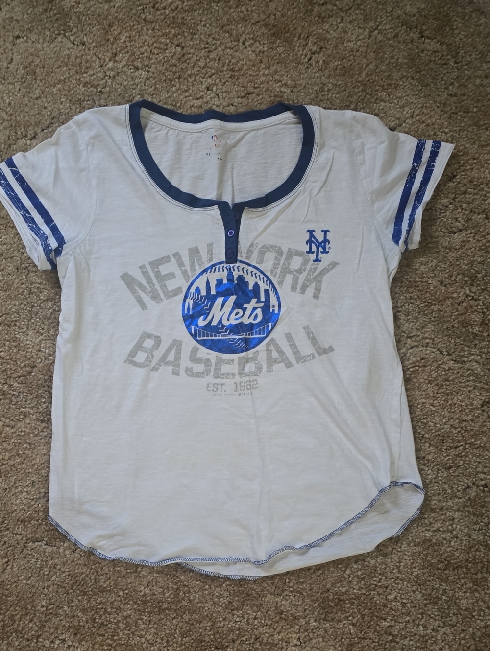 Womens White & Blue New York Mets Tee